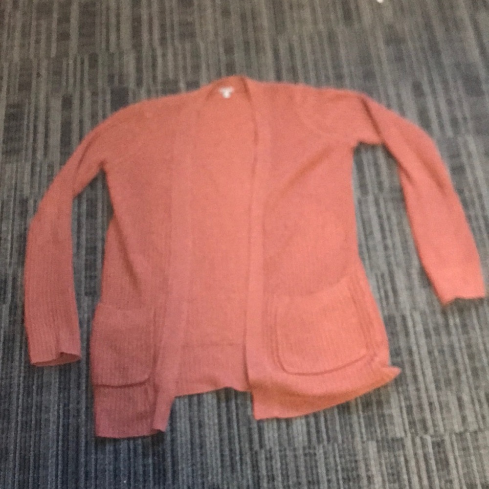 Long sleeve cardigan with pockets